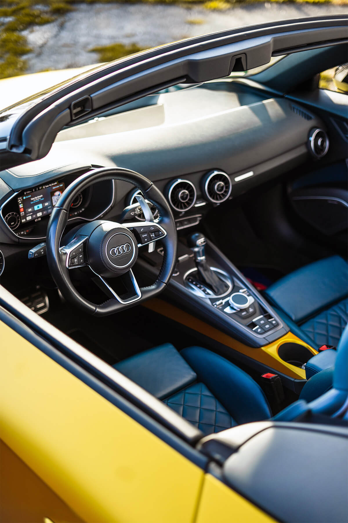 Audi TT RS mk3 steering wheel and leather interior