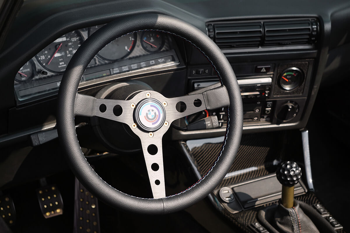 Custom shift knob and 3spoke steering wheel Alpina