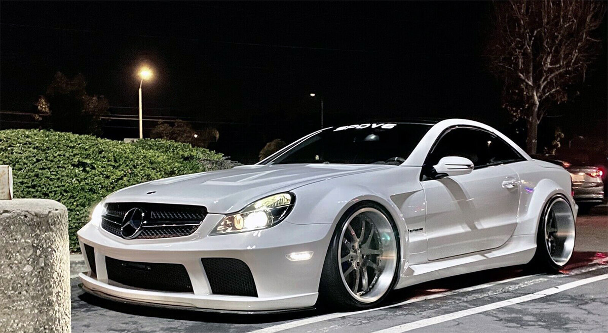 Mercedes Benz SL65 AMG 2005 with a 2008-2011 front end swap