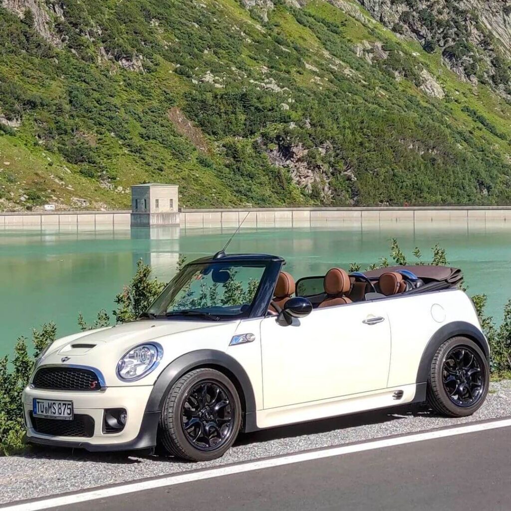 LOWERED MINI COOPER S CONVERTIBLE ON KW COILOVERS